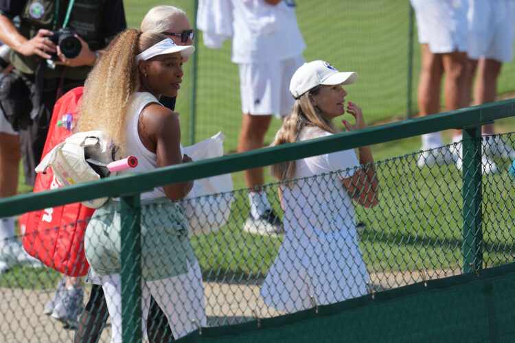 Serena Williams pushes doubt away to enter Wimbledon